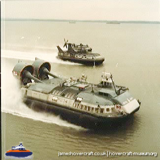 Military Hovercraft with the Royal Navy -   (The <a href='http://www.hovercraft-museum.org/' target='_blank'>Hovercraft Museum Trust</a>).